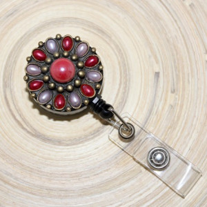 Accesoriu ecuson cu mandala rosu&lila