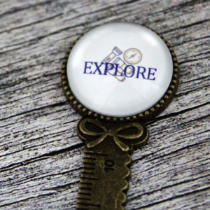 Semn de carte, pentru o iubitoare de calatorii - "EXPLORE"