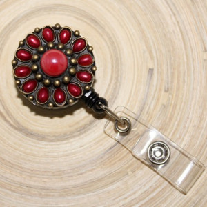 Accesoriu ecuson cu mandala rosie
