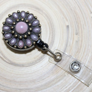 Accesoriu ecuson cu mandala lila