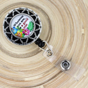 Accesoriu ecuson cu mesajul "Whatever you are, be a good one" - stea argintie