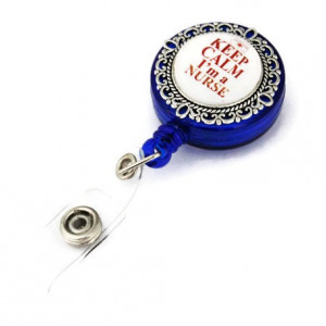 Accesoriu ecuson cu mesajul "Keep calm, I'm a nurse"