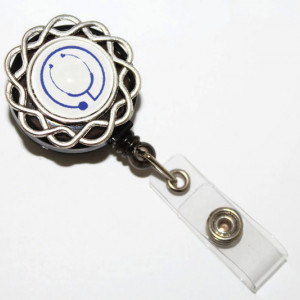 Accesoriu ecuson stetoscop albastru - model floricica
