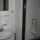 Container sanitar cu minibucatarie , spalator si 2 wc
