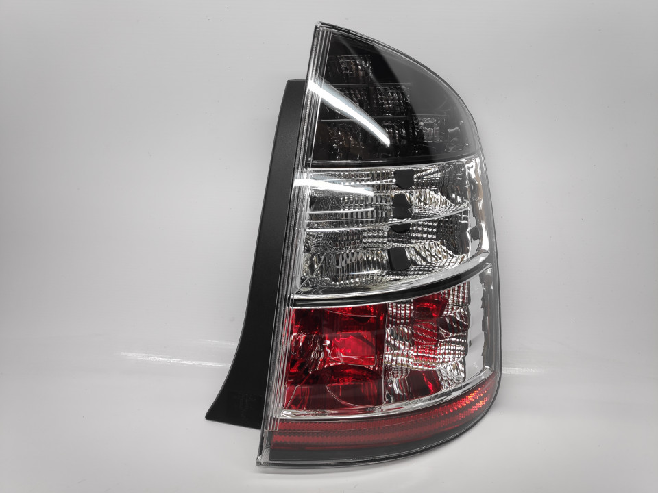 Peça - Farolim Direito Led Toyota Prius 03-09