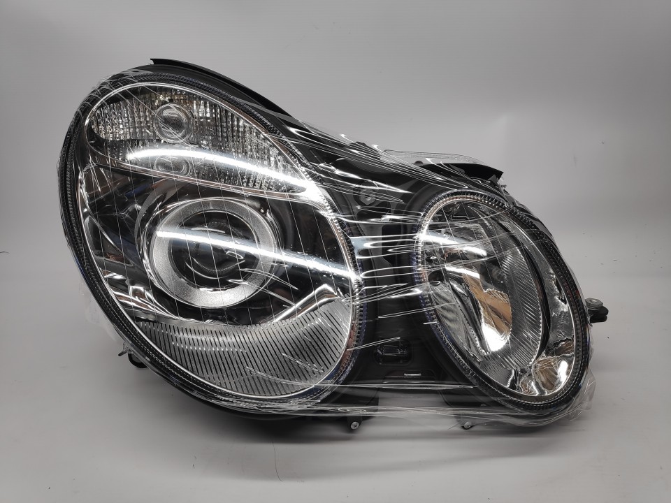 Peça - Farol Direito Mercedes W211 E Class 02-06 Xenon + H7