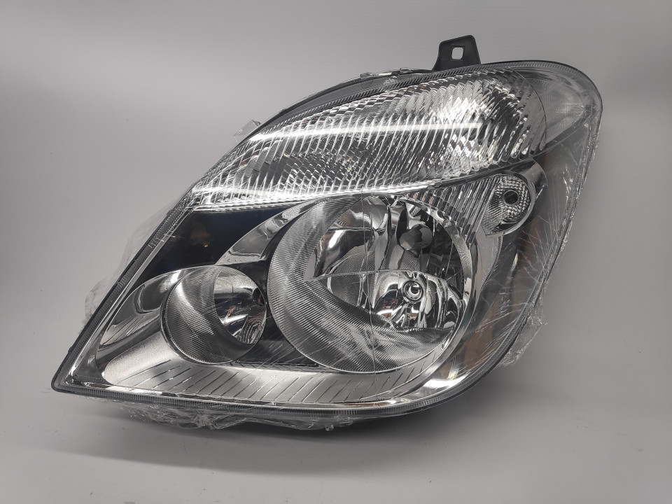 Peça - Farol Esquerdo Mercedes Sprinter 06-12