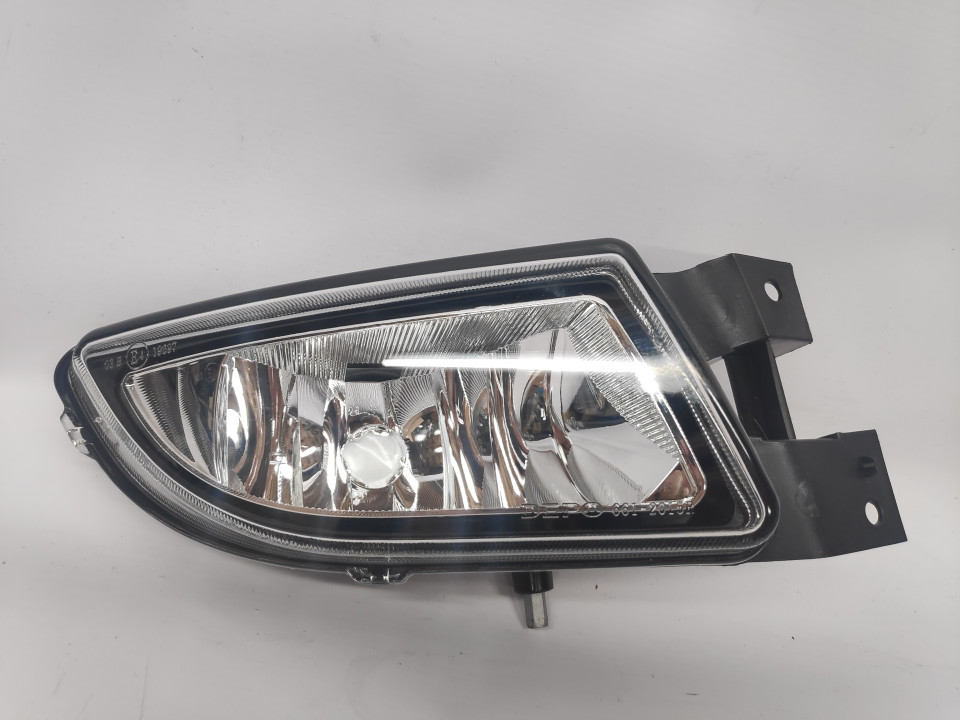 Peça - Farol Nevoeiro Direito Fiat Bravo 06-