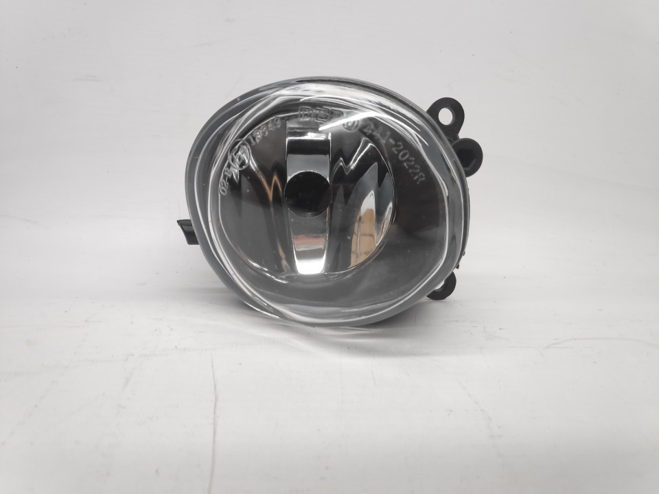 Peça - Farol Nevoeiro Direito Audi A3 00-03