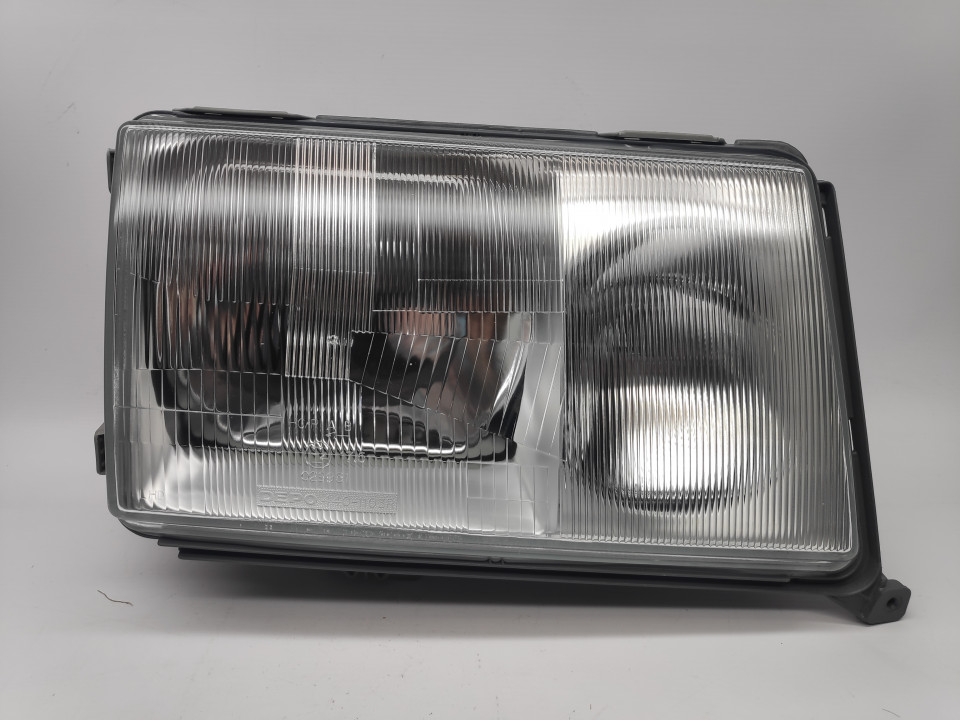 Peça - Farol Direito Mercedes W124 Berlina / Coupe / Cabrio 85-93