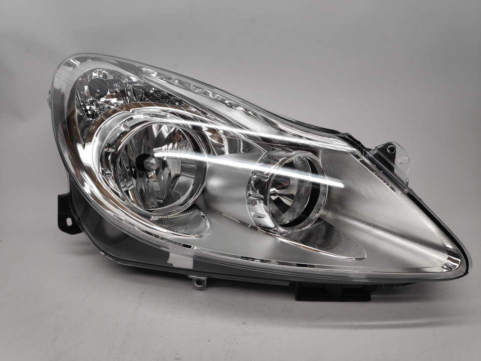 Peça - Farol Direito Opel Corsa D 06-11