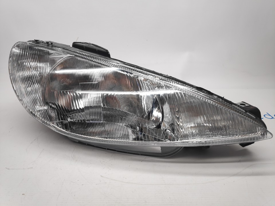 Peça - Farol Direito Peugeot 206 98-02