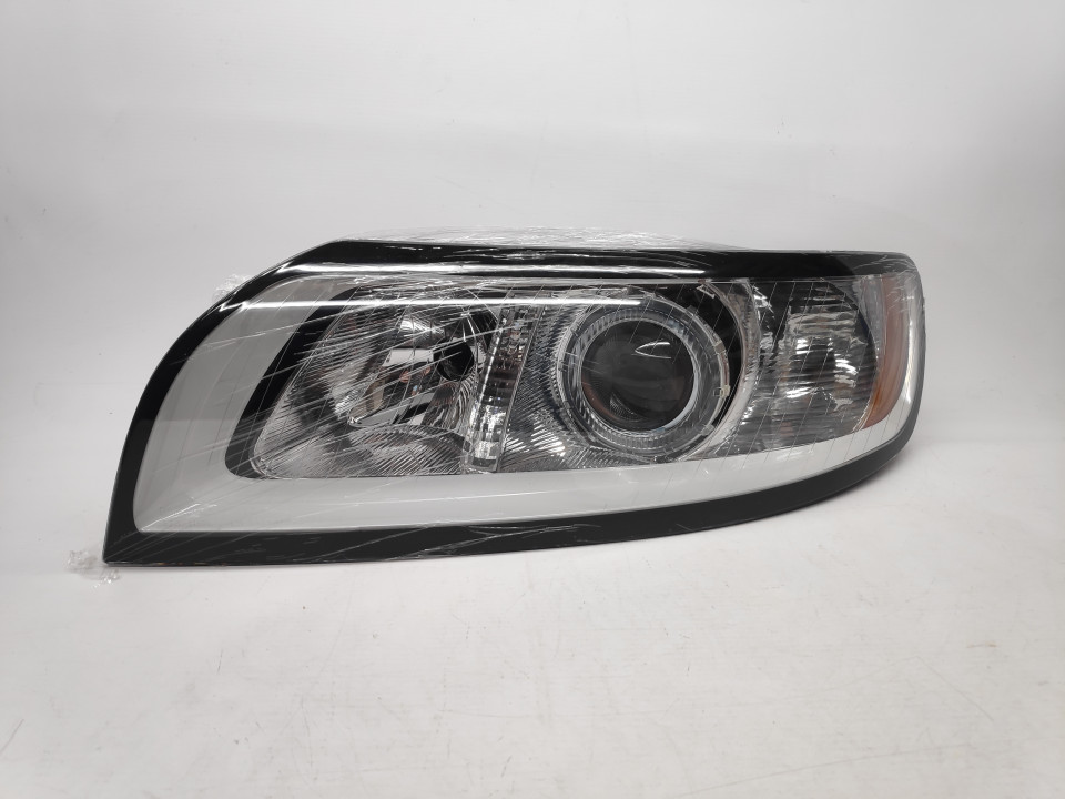 Peça - Farol Esquerdo Electrico Volvo S40 V50 08-