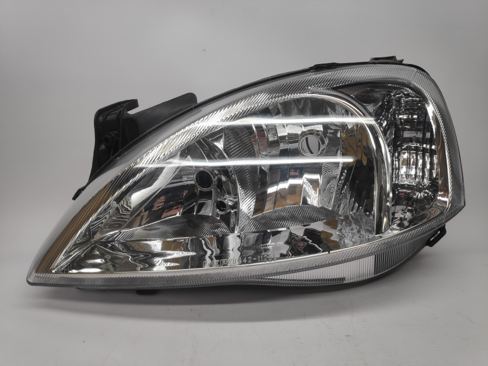 Peça - Farol Esquerdo Opel Corsa 01-11