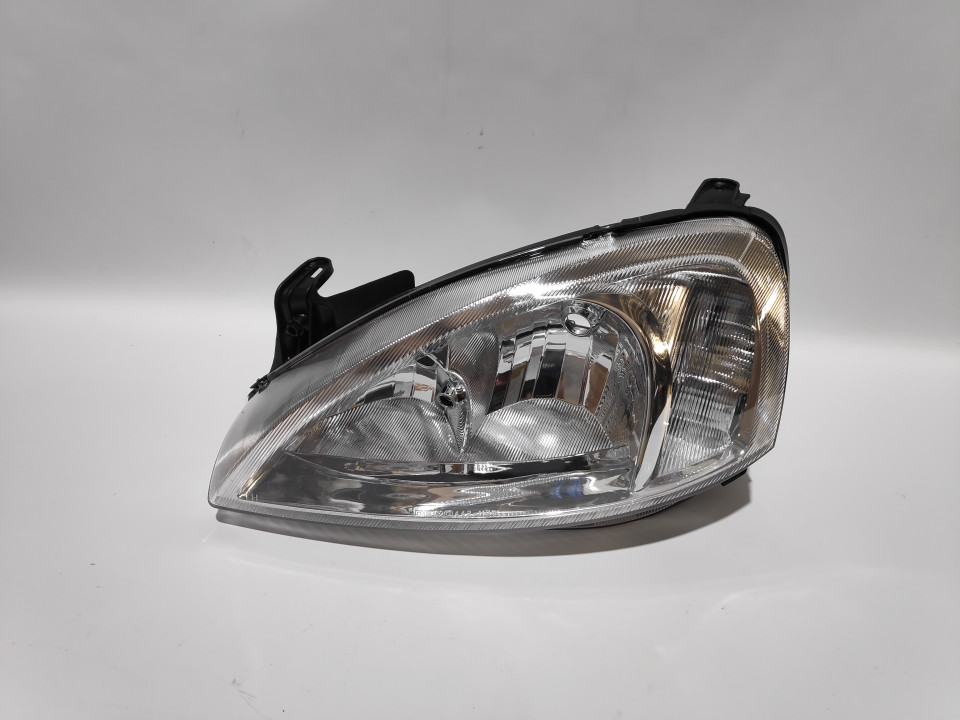 Peça - Farol Esquerdo Opel Corsa C 01-