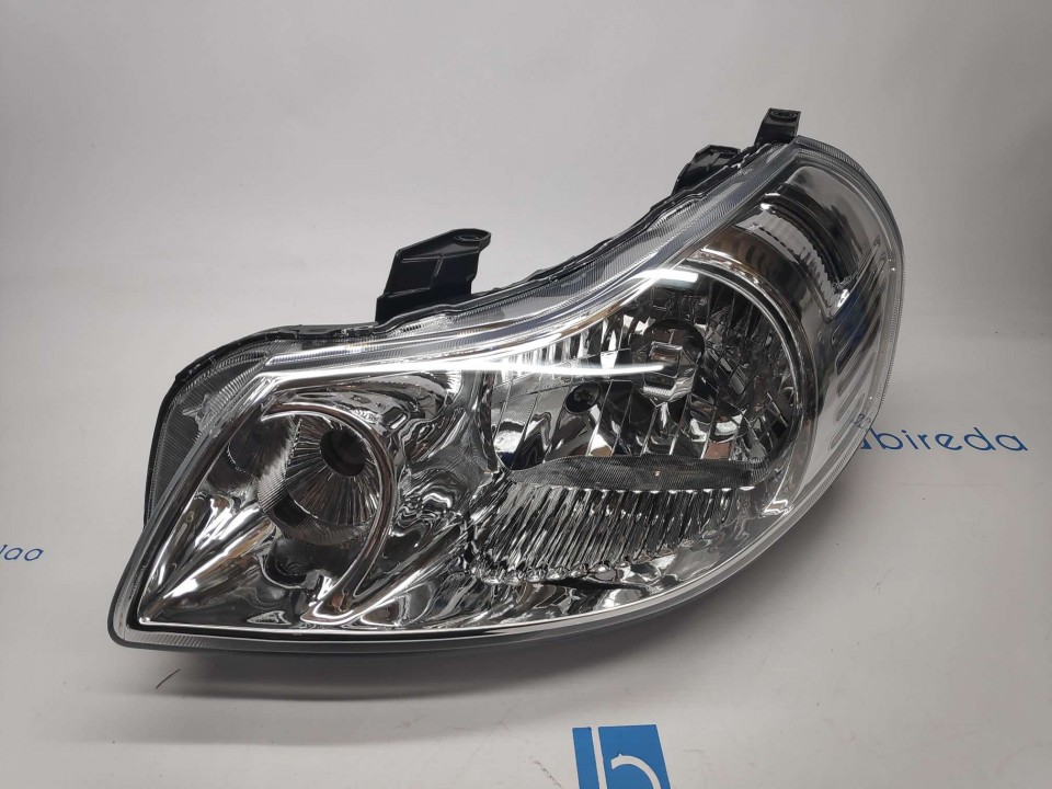 Peça - Farol Esquerdo Suzuki Sx4 / Fiat Sedici 06-09