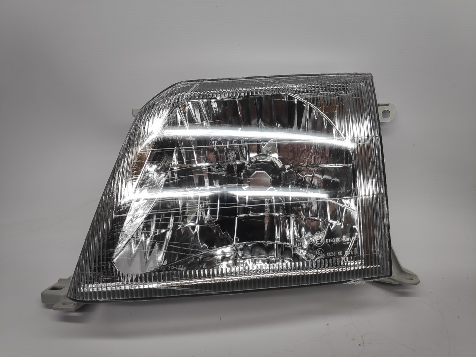 Peça - Farol Esquerdo Toyota Land Cruiser Fj90 99-03