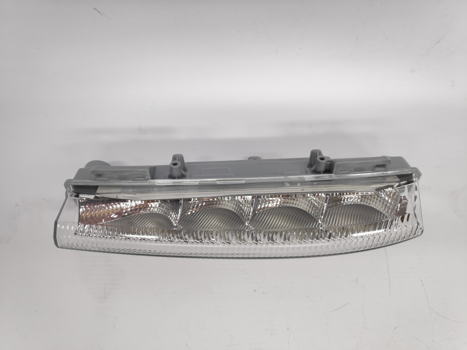 Peça - Pisca Esquerdo Luz Diurna E Led Mercedes W204 W207 W212 09-1