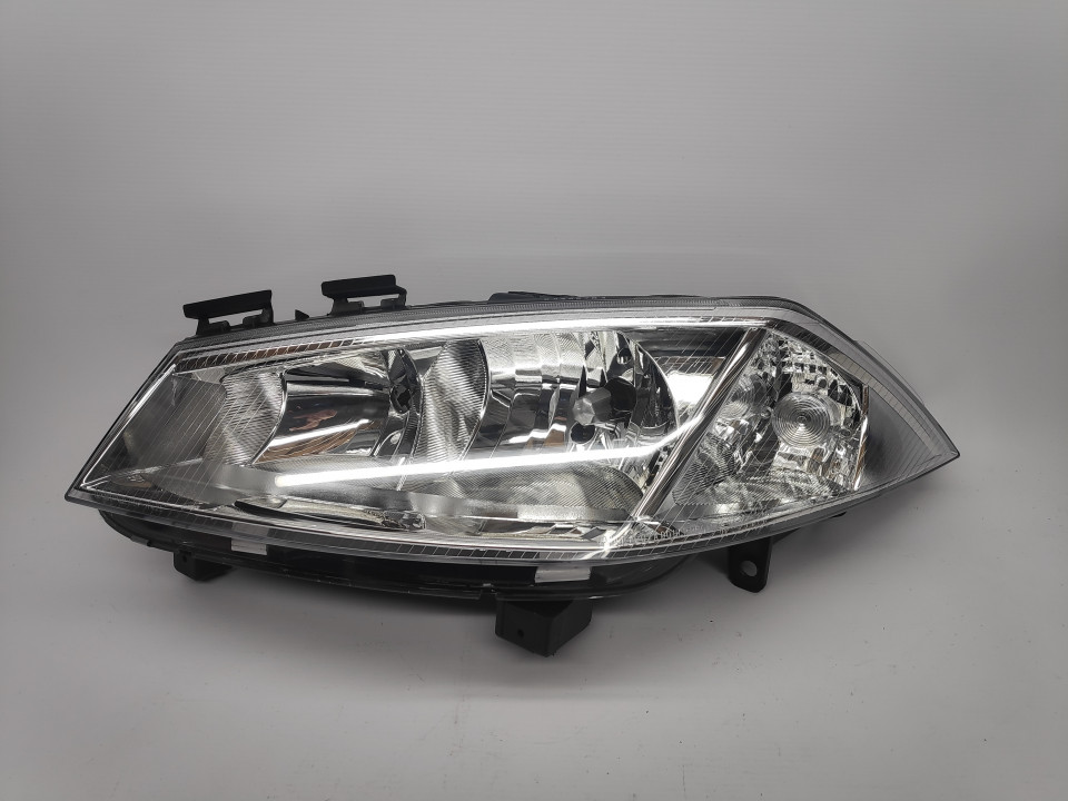 Peça - Farol Esquerdo Renault Megane Ii 02-05 H7+H1