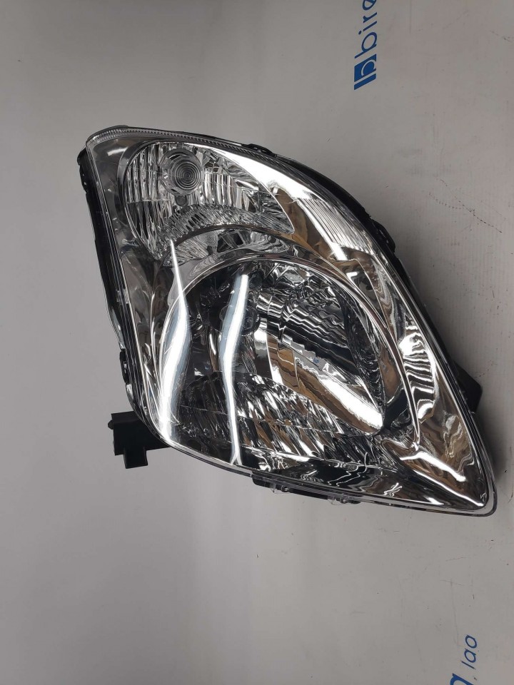 Peça - Farol Direito Suzuki Swift 05-10