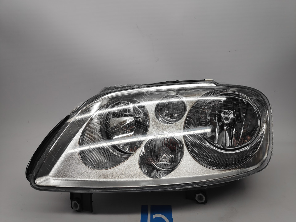 Peça - Farol Esquerdo Eletrico Vw Caddy, Touran 03-09 H7+H7