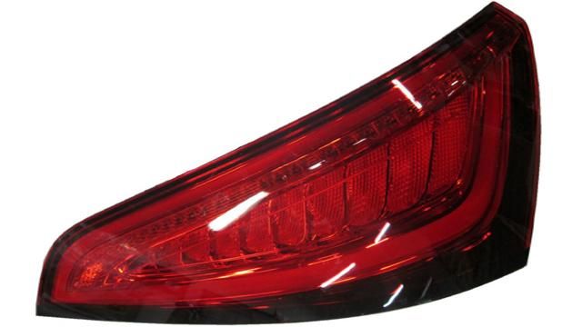 Peça - Farolim Direito Led Audi Q5 13-