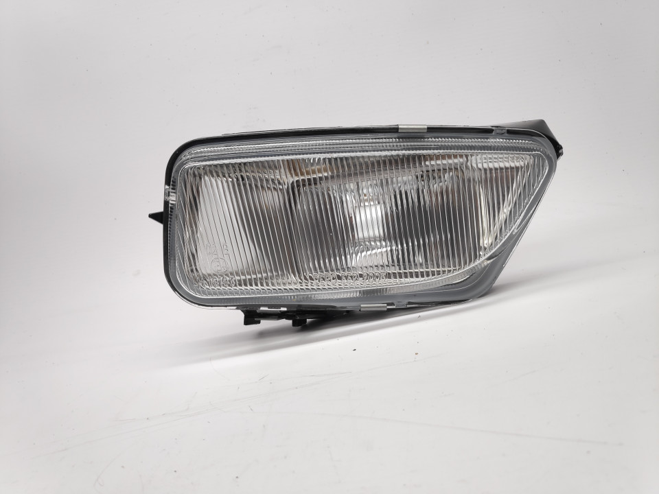 Peça - Farol Nevoeiro Direito Citroen Saxo 96-99