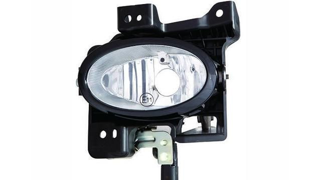 Peça - Farol Nevoeiro Direito Mazda 3 Hatchback 5P 06-09