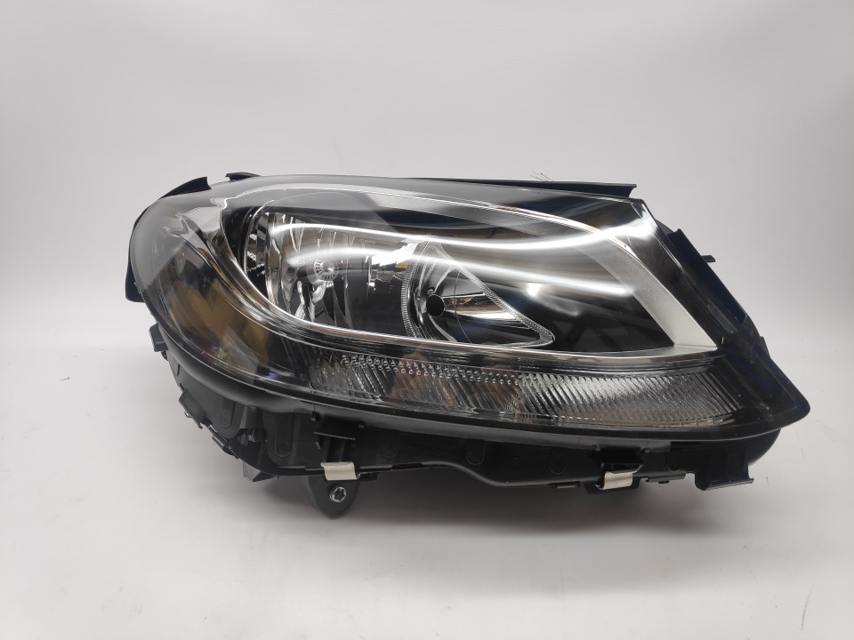 Peça - Farol Direito Led Mercedes W205 C Class 14-