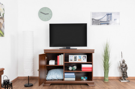 Comoda RTV Kora, Nuc