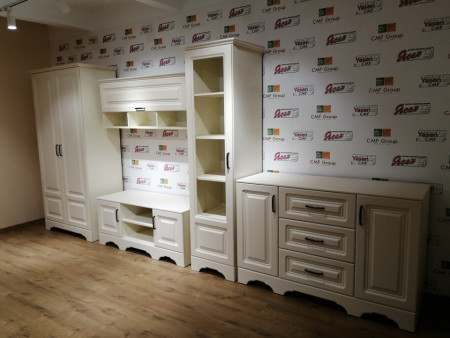 Comoda Boston 2 Usi si 3 Sertare, Vanilie Supermat