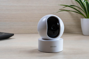 Camera de supraveghere Smart interior ORVIBO, WiFi, Two Way Audio, Full HD 1080p, slot card 128 GB, SC32PT