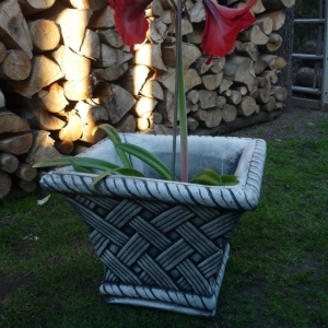 Ghiveci beton patrat impletit antichizat 48x48