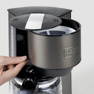 Cafetiera Black&Decker BXCO1000E, 1000W, 12 cesti cafea, programabila