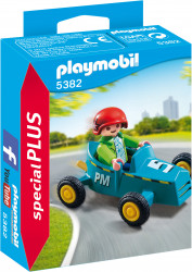 Baietel Cu Cart