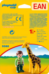 1.2.3 Ingrijitor Zoo Cu Girafa