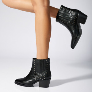 carvela spell boots