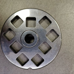 Rešetka INOX za mašinu za mlevenje mesa 32/14x14 sa kockama