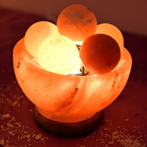 Lampa od himalajske soli VATRENE KUGLE