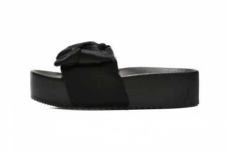 https://shop.safran.rs/catalog/papuce-14