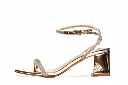 https://shop.safran.rs/catalog/sandale-8