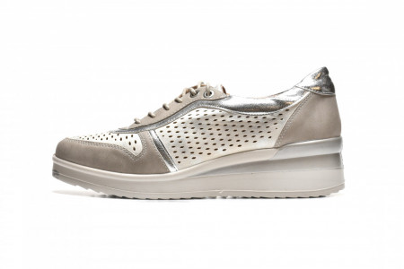 https://shop.safran.rs/catalog/cipele-5
