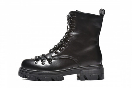 https://shop.safran.rs/catalog/cizme-51