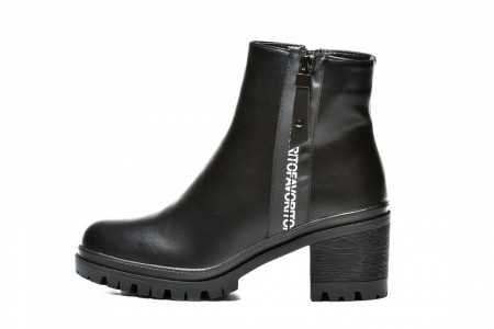 https://shop.safran.rs/catalog/cizme-51