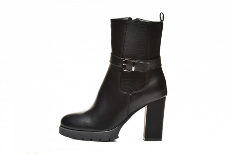 https://shop.safran.rs/catalog/cizme-51