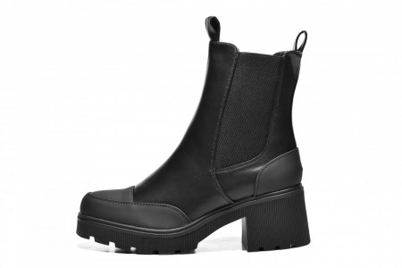 https://shop.safran.rs/catalog/cizme-51