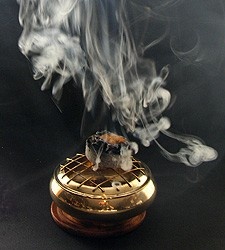 Mamul Amber - 80g Bakhoor