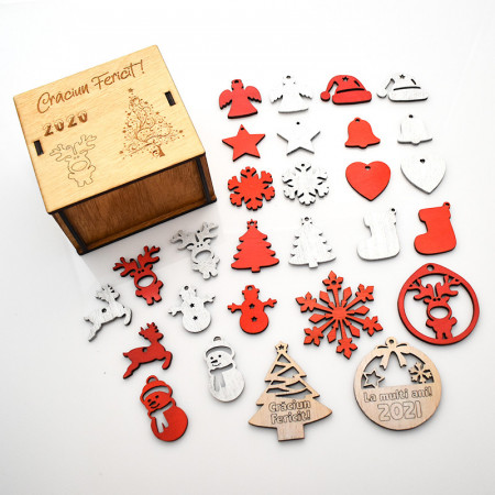 Cutiuta Magica cu 28 de ornamente pentru pomul de craciun
