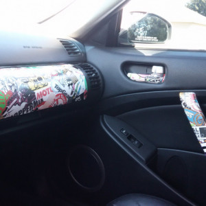 Autocolant Sticker Bomb pentru interiorul masini ( plansa Bord sau alte elemente ) 150x35 cm