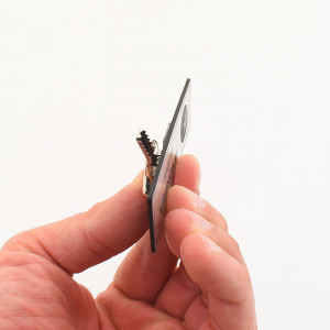 Ecuson Personalizat 2.4x7cm pentru Market cu sistem de prindere